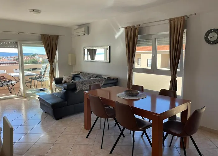 Apartments Mavarcica
